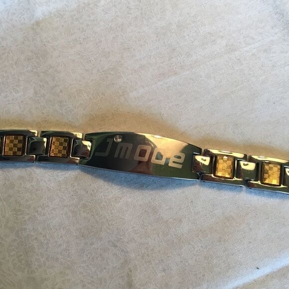 $10 ea or 3/$20 Silvertone and goldtone J’Mode bra - Picture 1 of 6